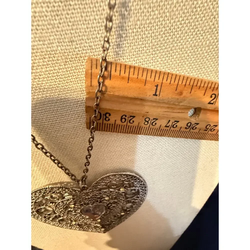 Vintage Silver Tone Filigree Heart Pendant Necklace 26”